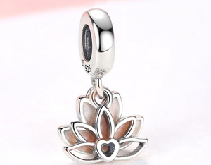 Pendentif Fleur de Lotus et Quartz en Argent Sterling 925