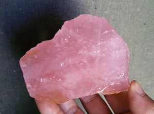 Cristal de Quartz Rose Naturel du Mozambique 400Grs