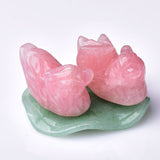 Couple de Canards Mandarins en Quartz Rose sur socle en Aventurine Verte.